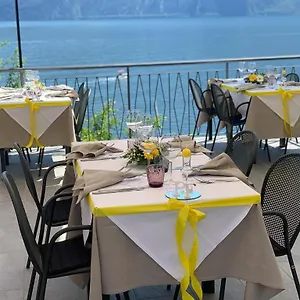https://hotel-alla-noce.it-lombardy.com